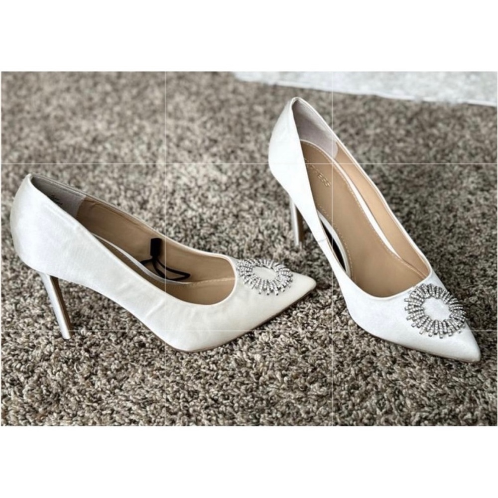 Express Women’s Bridal Wedding Satin Ivory Rhinestone Embellished Pumps - Size 8